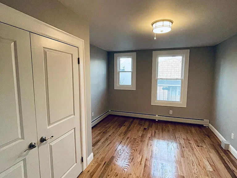 18 Poplar St #2L — Photo 6