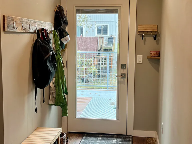 245 N 7th St #6 — Photo 5