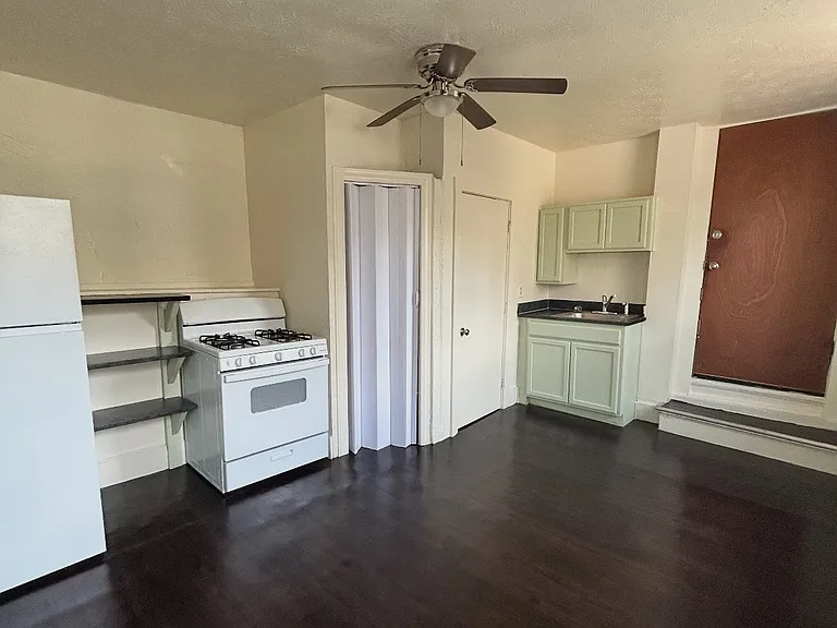 2801 W McMicken Ave #1 — Photo 1