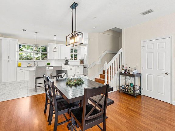 2nd image of 521 Bayfront Drive
