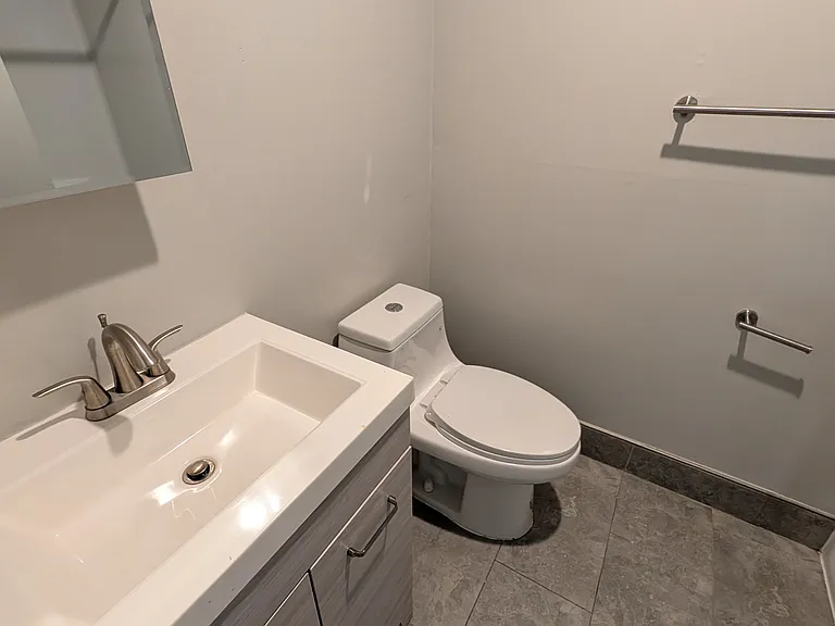 94A57 West St #57 — Photo 12