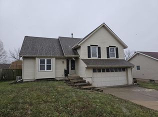 511 NW 73rd St, Kansas City, MO 64118