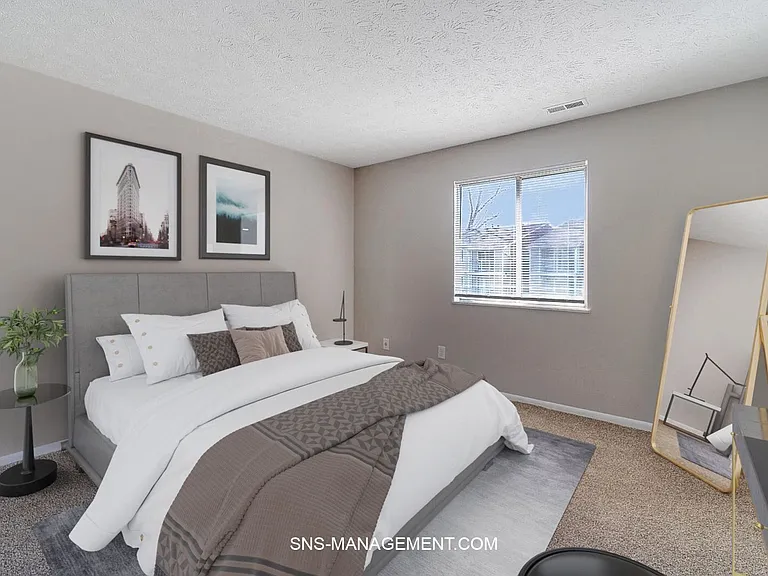 Woodside Aparments — Photo 7