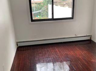 115-11 144th St ROOM 2, Jamaica, NY 11436