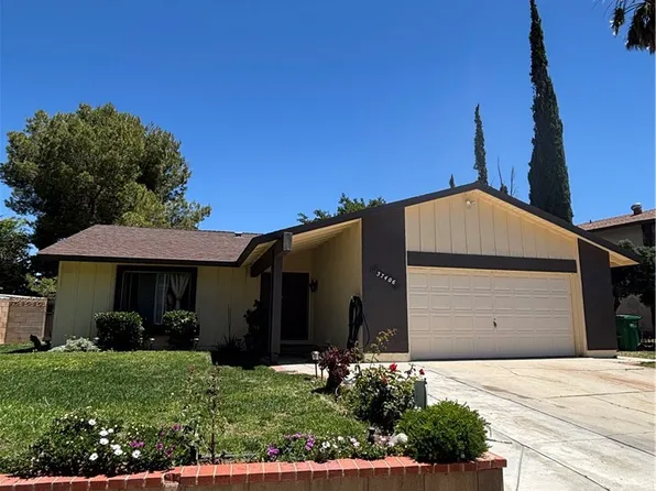 37406 3rd St E, Palmdale, CA 93550