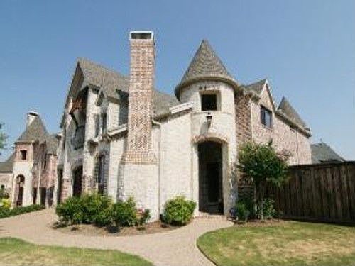 1st image of 7017 Belcrest Dr