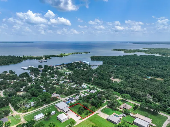 1104 Park Dr, West Tawakoni, TX 75474