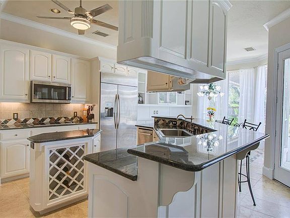 5th image of 7037 Shadow Creek Ct