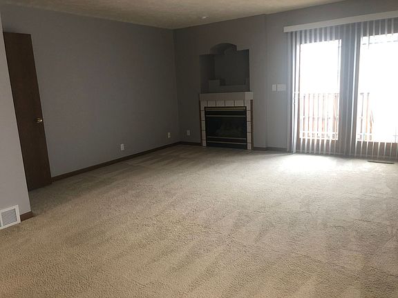 4th image of 1417 W Charles St