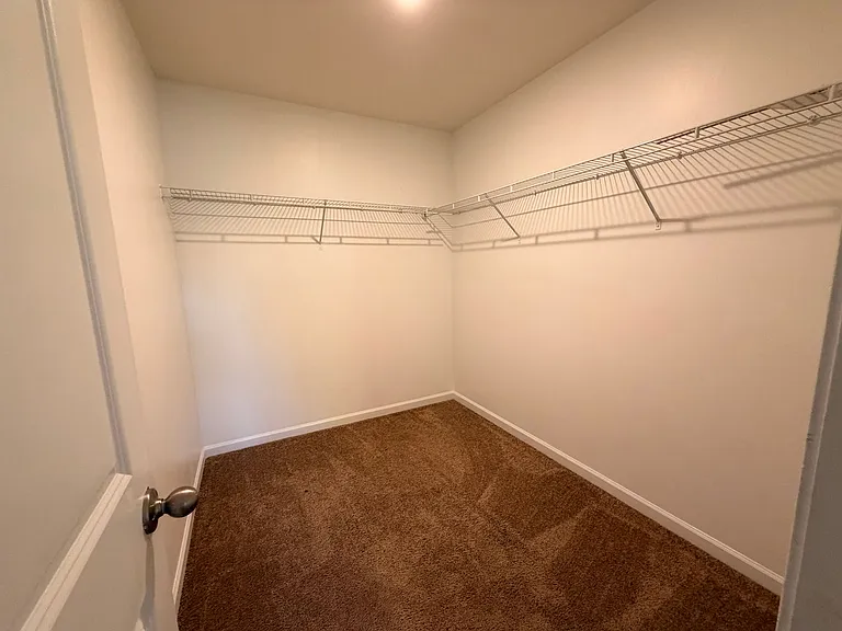 948 Brentwood Park Ln — Photo 44