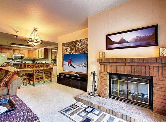 5th image of 1401 Woodside Ave #107