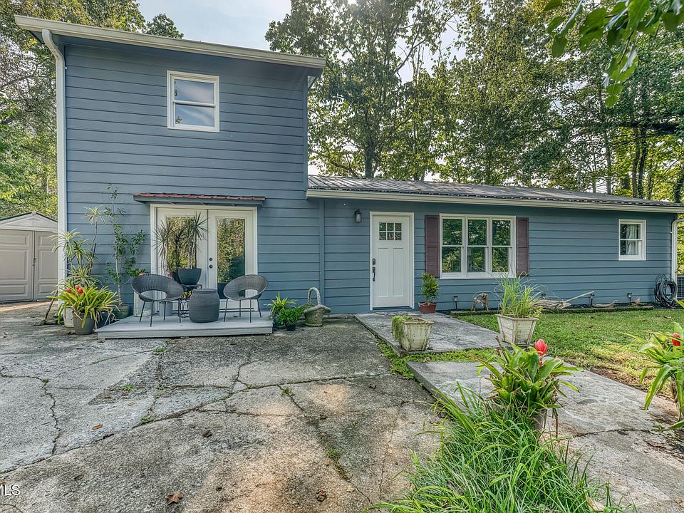 1st image of 243 Emmett Way
