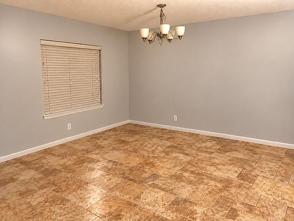 5th image of 28907 Waltham St