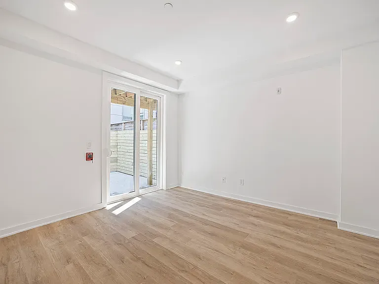 2327 Frankford Ave #1 — Photo 18