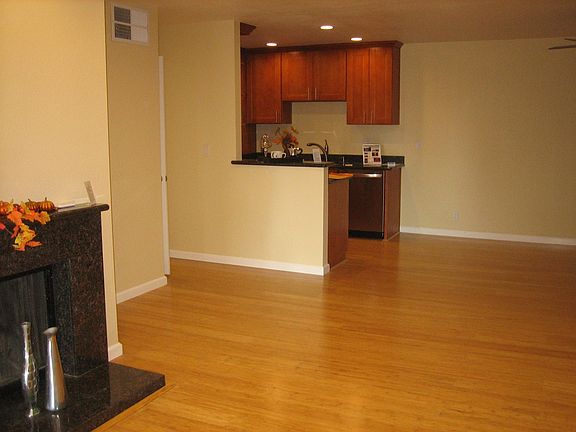 2nd image of 259 N Capitol Ave Unit 292