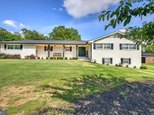 118 Arrowhead Dr, Cartersville, GA 30120