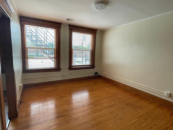 4th image of 1 111 1/2 Louisiana Ave