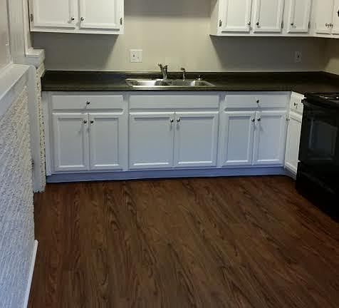 3rd image of 2305 Jebens Ave