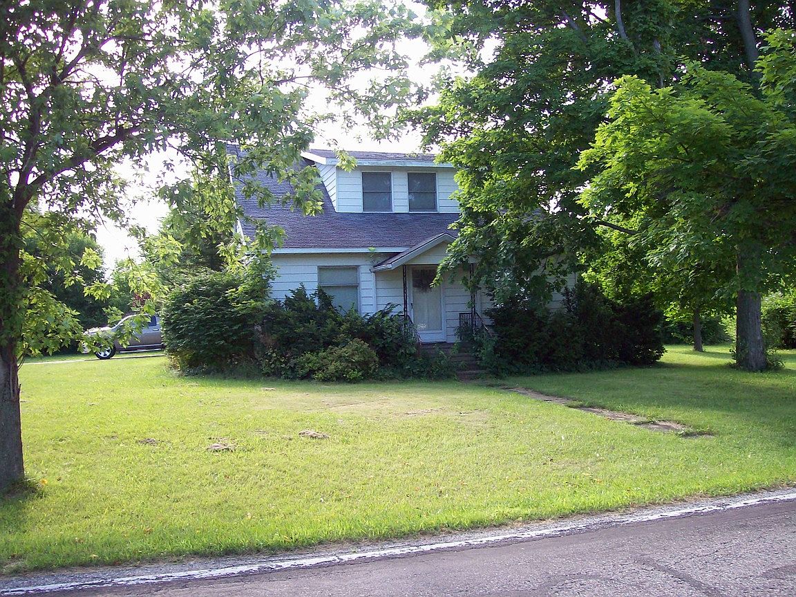 705 S Logan St, Kewanna, IN 46939 Zillow