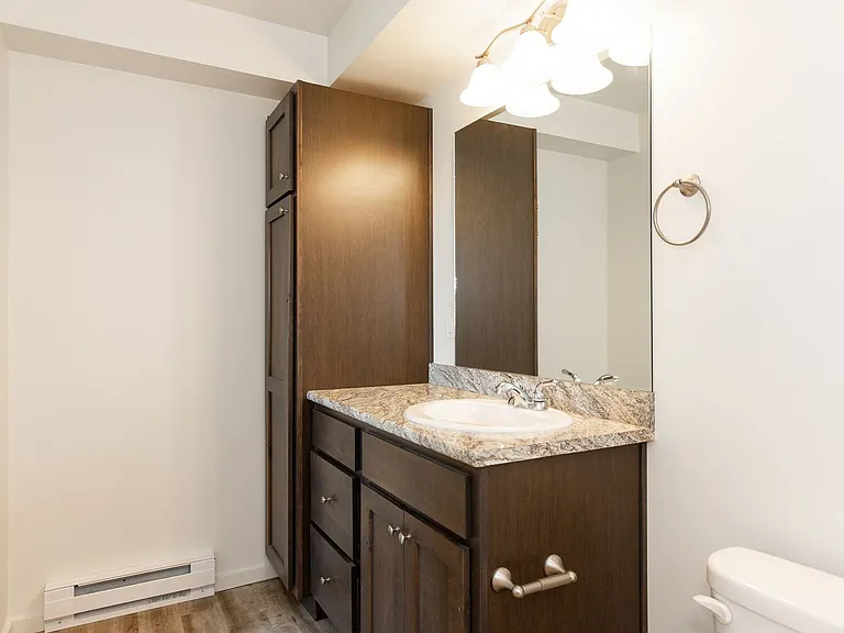 Cottonwood Corner Apartments — Photo 83