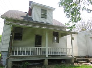 54 Union St, Hillsdale, MI 49242