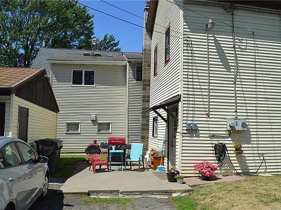 3rd image of 246 Oliver St