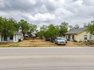 437 N Central Ave, Hamlin, TX 79520