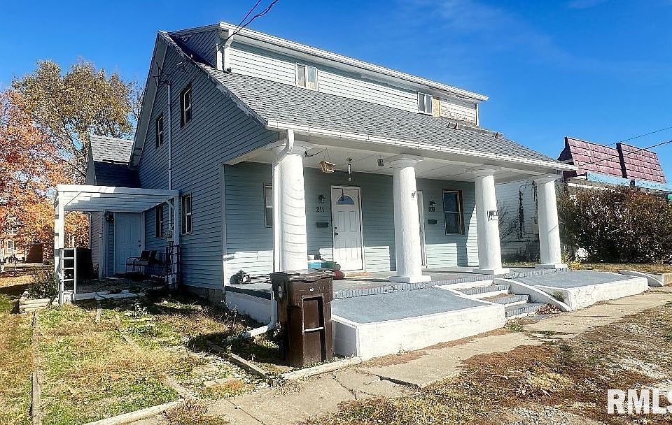 1st image of 209 W Madison St