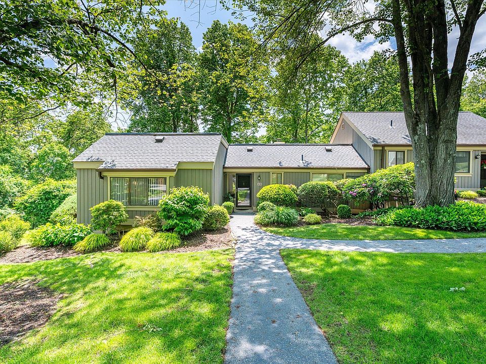 1st image of 298 Heritage Hills #A
