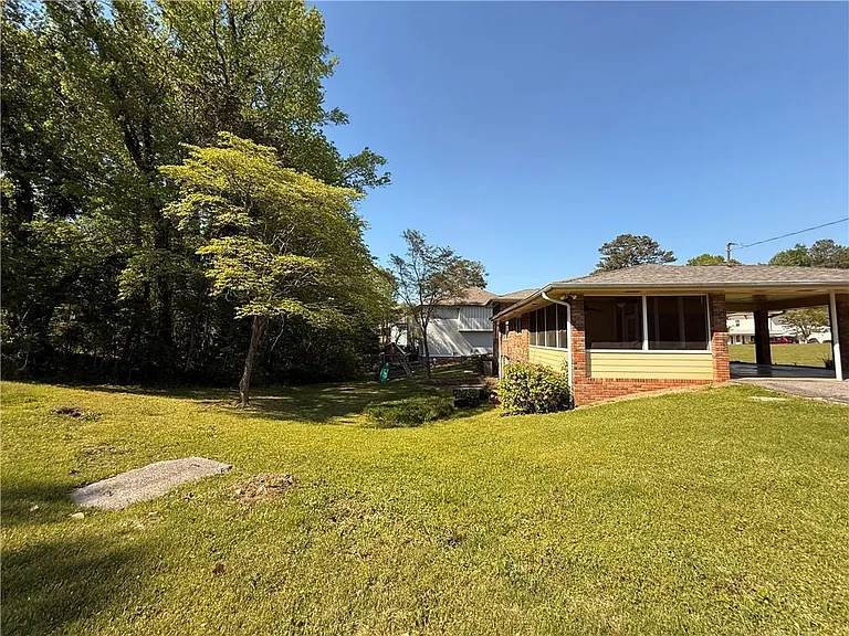 1395 Siesta Ln — Photo 18