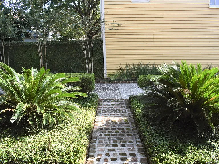 14 Elizabeth St — Photo 11