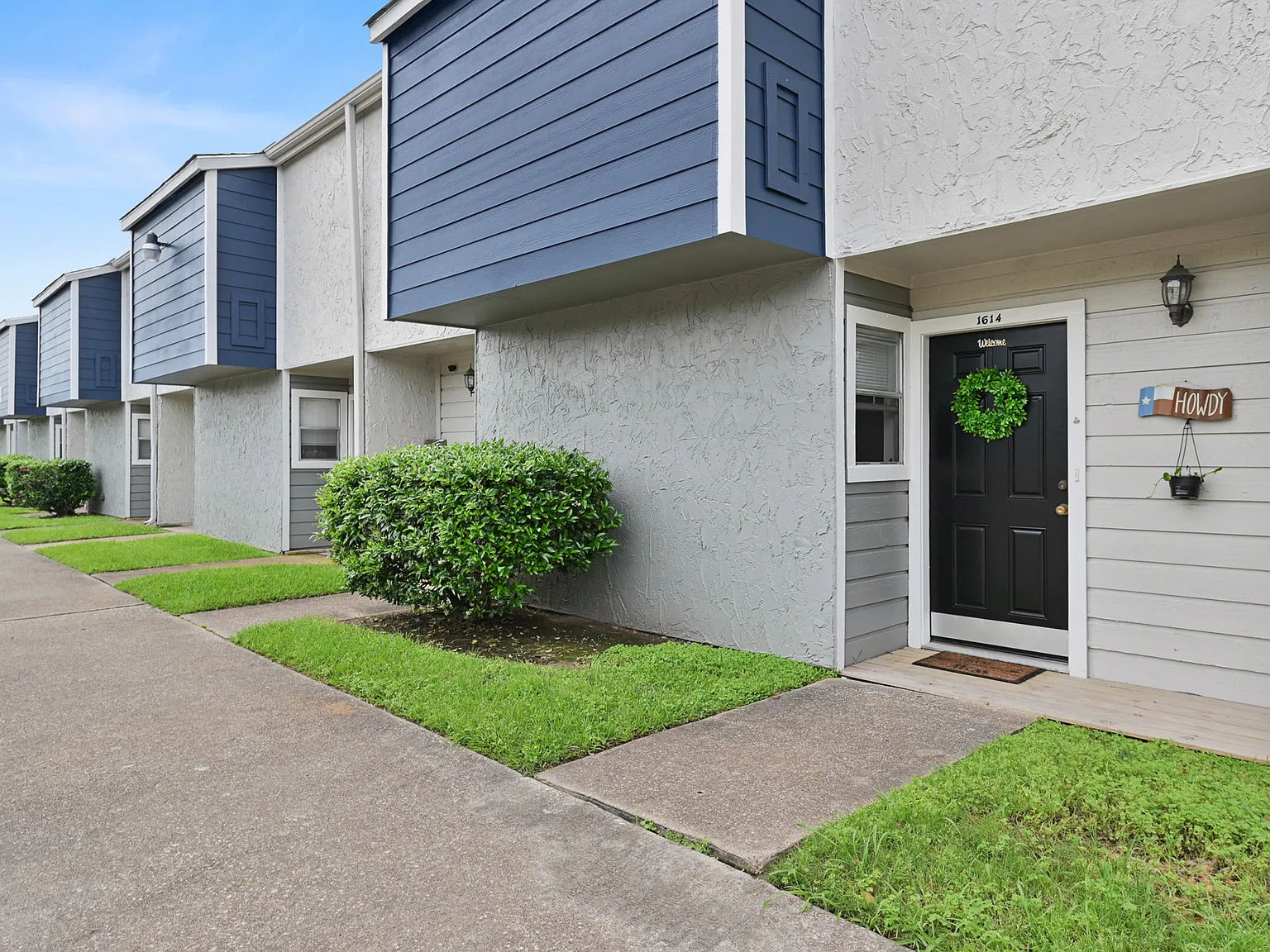 Sonoma Apartment Homes — Photo 1