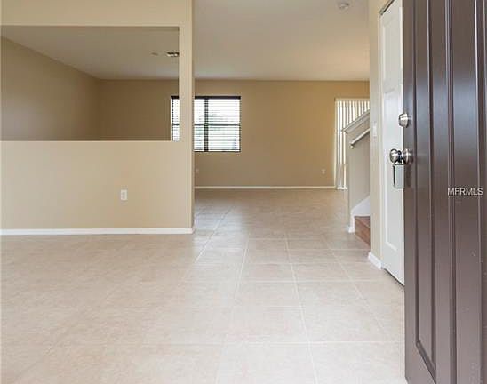3rd image of 2324 Plantation Oak Dr
