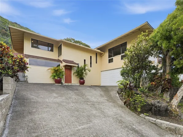 367 Mamaki St, Honolulu, HI 96821