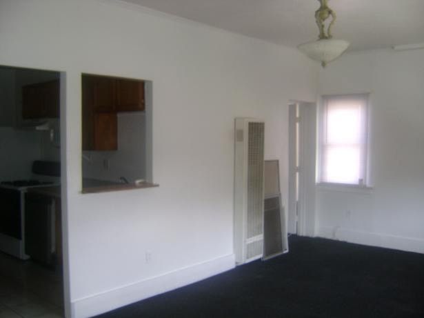 2nd image of 425 N Rose Pl