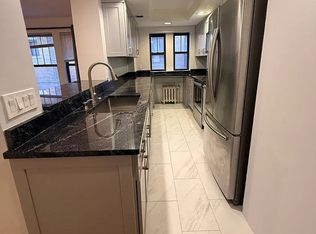 452 Park Dr, Boston, MA 02215