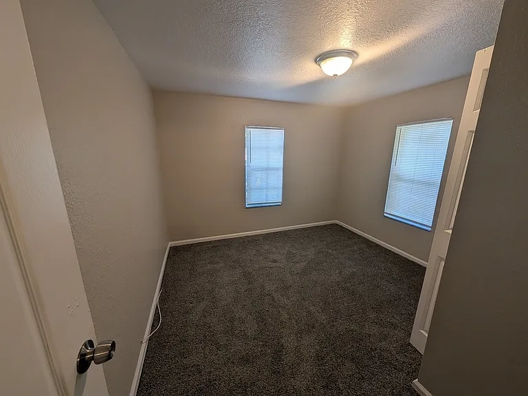 3705 E North Bay St — Photo 7