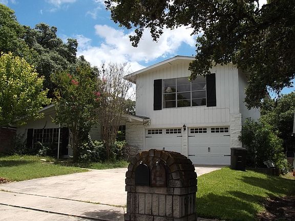 2nd image of 10910 Janet Lee Dr
