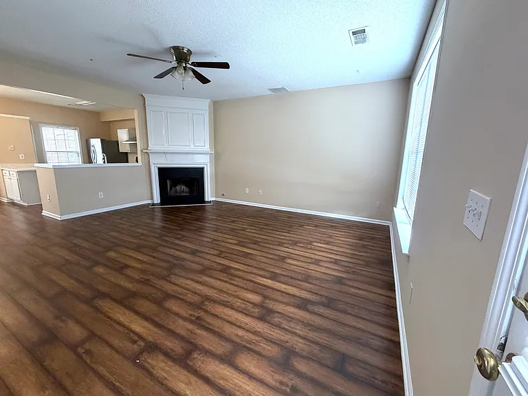 4645 Valais Ct #117 — Photo 5