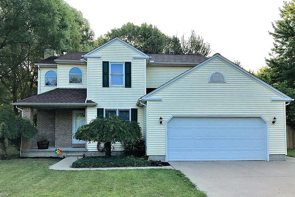 1st image of 451 Maple Ave