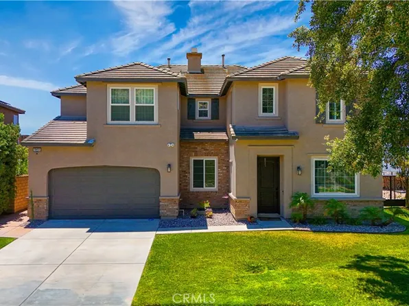 18458 Lakepointe Dr, Riverside, CA 92503