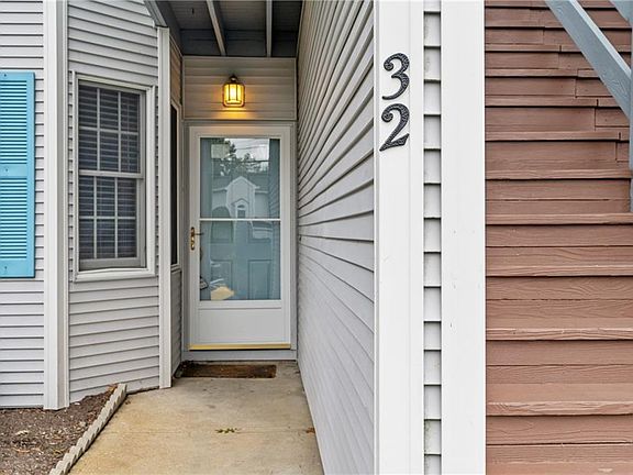 4th image of 32 Scenic Dr #32