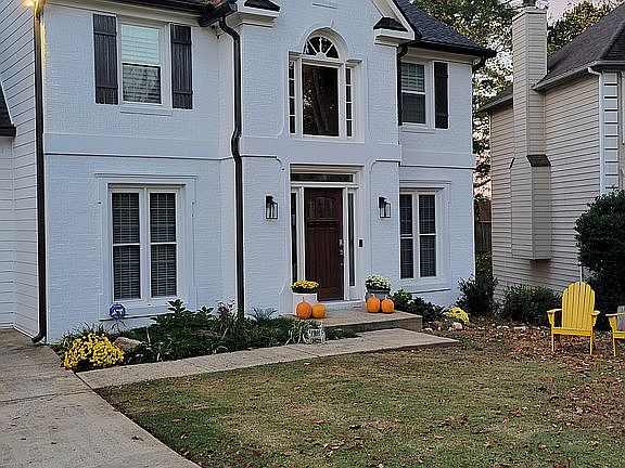 2nd image of 638 Radford Cir
