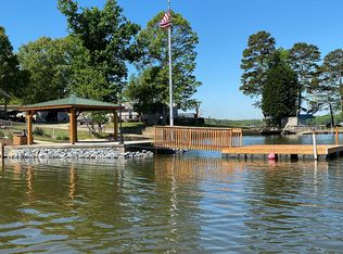 360 Lakeshore Dr, Salisbury, NC 28146