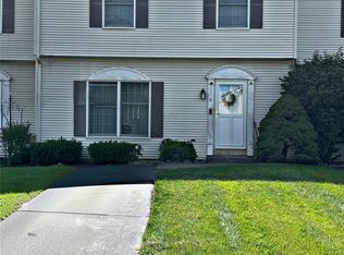 6 Strack Ct, West Haverstraw, NY 10993