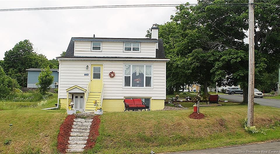 1st image of 534 Victoria St