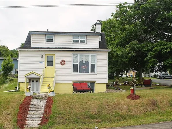 534 Victoria St, Dalhousie, NB E8C 2T3
