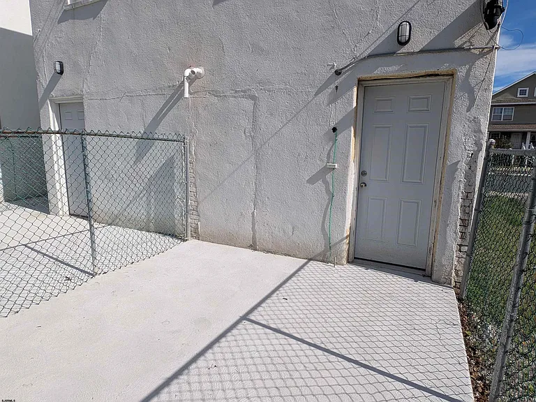 130 N Delaware Ave — Photo 21