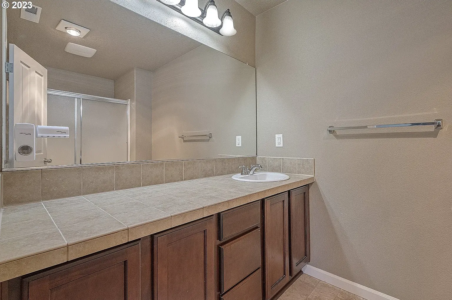5310 SE Redberry Pl — Photo 4