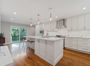 2412 W Rollins Rd, Columbia, MO 65203